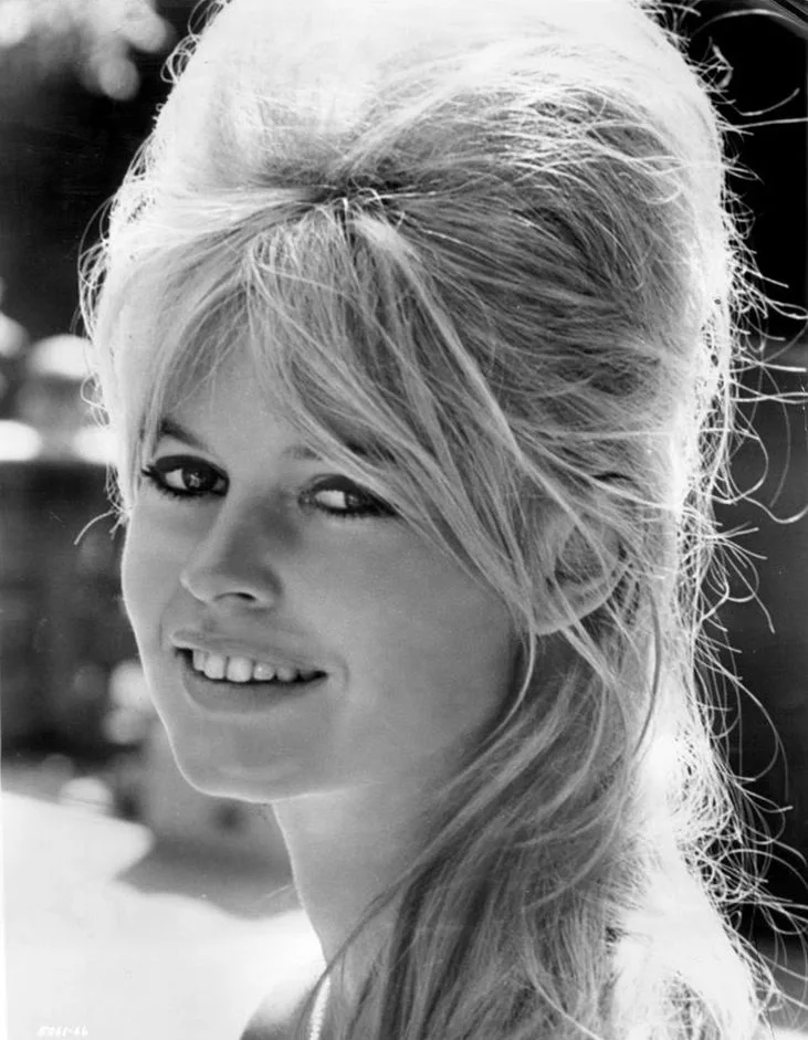 Brigitte Bardot en 1962, icône de la culture française